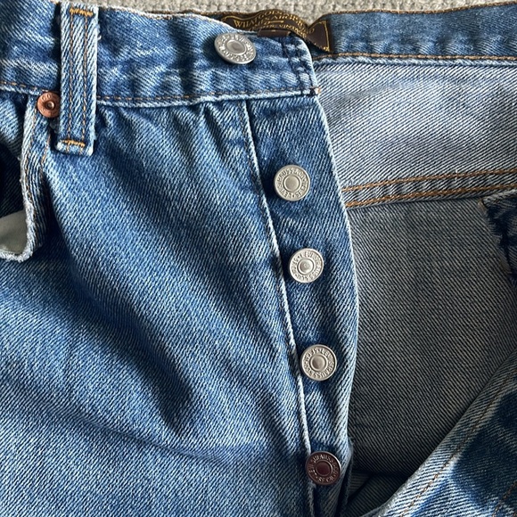 Vintage Levi's Jeans 31 - Picture 6 of 10